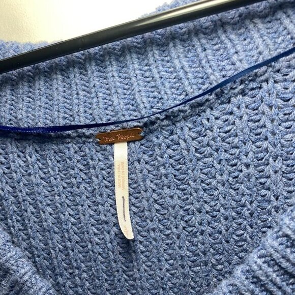 Free People Clyde V-Neck Chunky Oversized Sweater - Picture 4 of 5